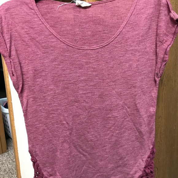 Red Top - Picture 2 of 3